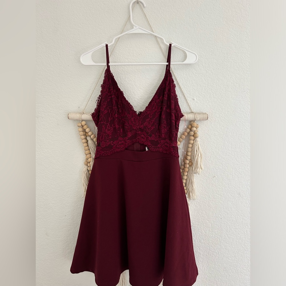 Windsor Dress- Maroon